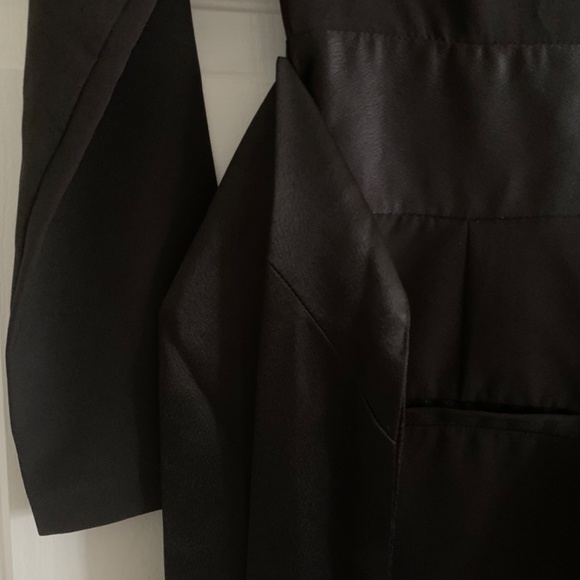 NWOT never worn ASOS Low Cut Tuxedo Style Jumpsuit, Size 2 - Picture 5 of 9